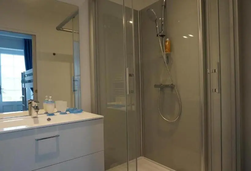 ファミリールーム, B&b Le Clos Saint Jean   Omaha Beach