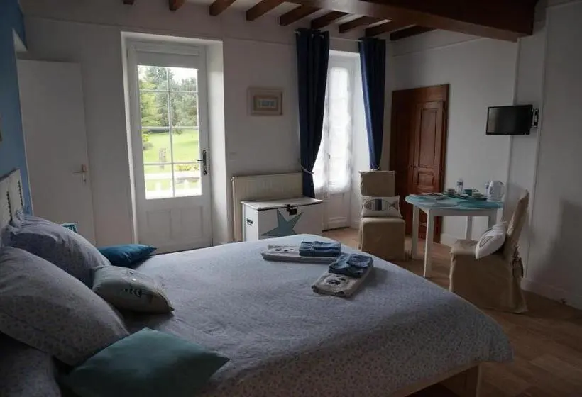 ファミリールーム, B&b Le Clos Saint Jean   Omaha Beach