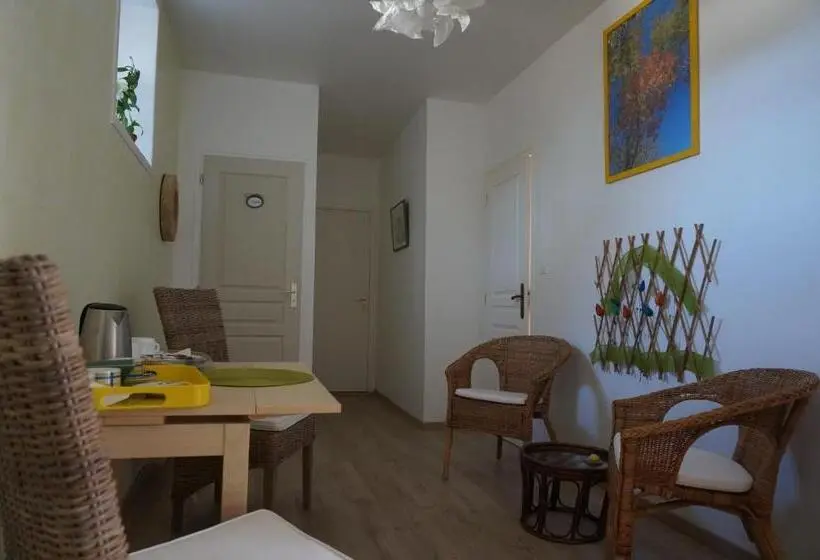スイート（家族用）, B&b Le Clos Saint Jean   Omaha Beach