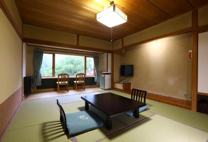 غرفة قياسية, Fukeikan 風景館