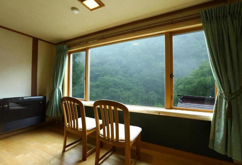 غرفة قياسية, Fukeikan 風景館