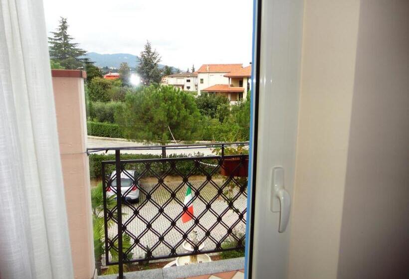 חדר סטנדרט, Miami