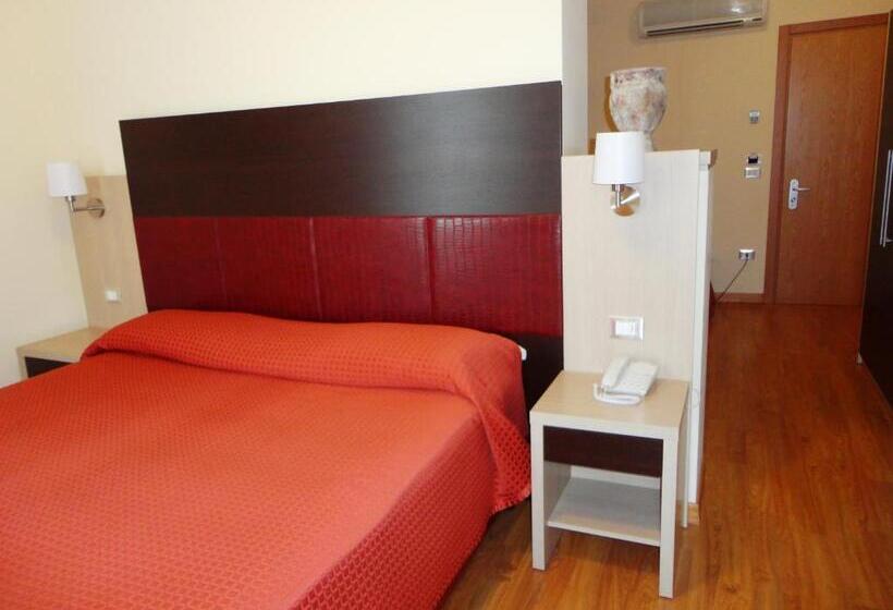 חדר סטנדרט, Miami