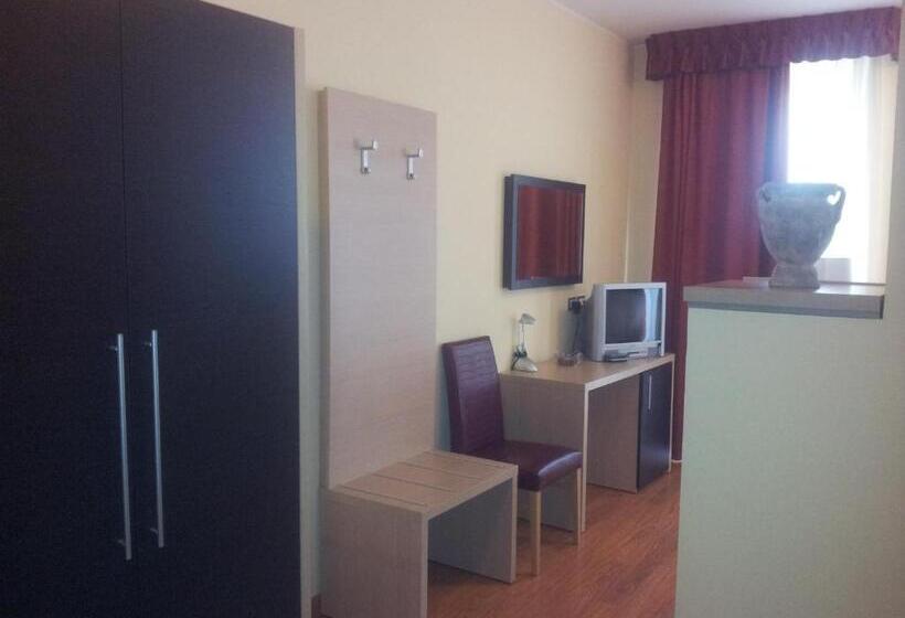 חדר סטנדרט, Miami