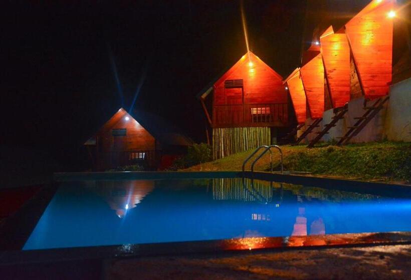 デラックスルーム, Sinharaja Forest Gate