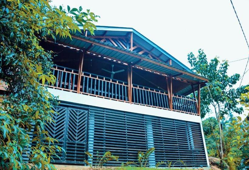 デラックスルーム, Sinharaja Forest Gate