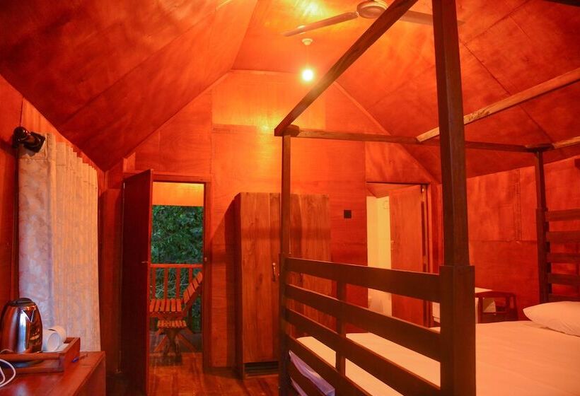 デラックスルーム, Sinharaja Forest Gate