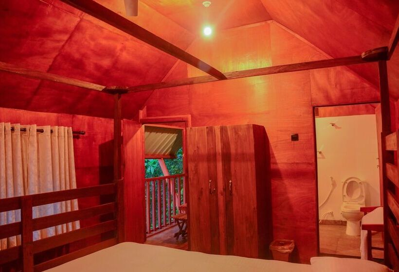 デラックスルーム, Sinharaja Forest Gate