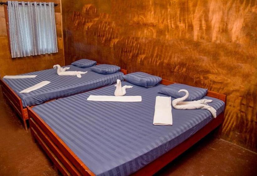 マウンテンビューファミリールーム, Sinharaja Forest Gate