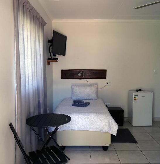 اتاق اکونومی, Eden Self Catering Chalets