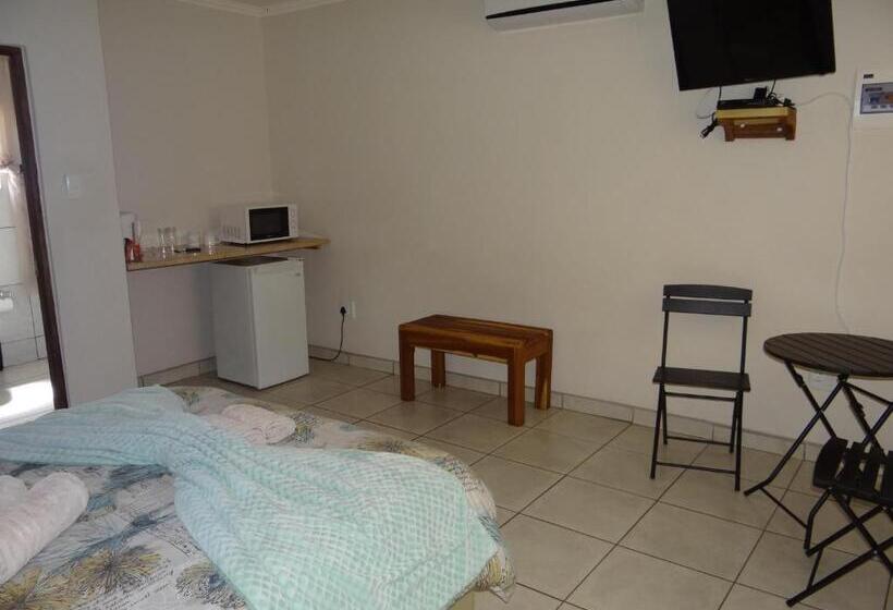 اتاق اکونومی, Eden Self Catering Chalets