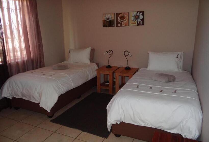 آپارتمان 3 خوابه, Eden Self Catering Chalets