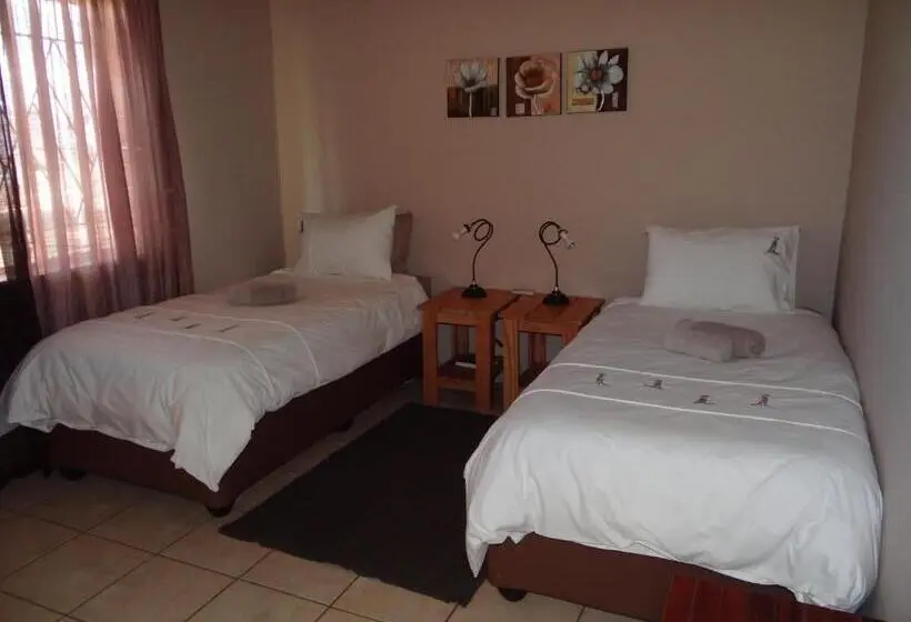 آپارتمان 3 خوابه, Eden Self Catering Chalets