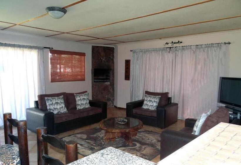 آپارتمان 3 خوابه, Eden Self Catering Chalets