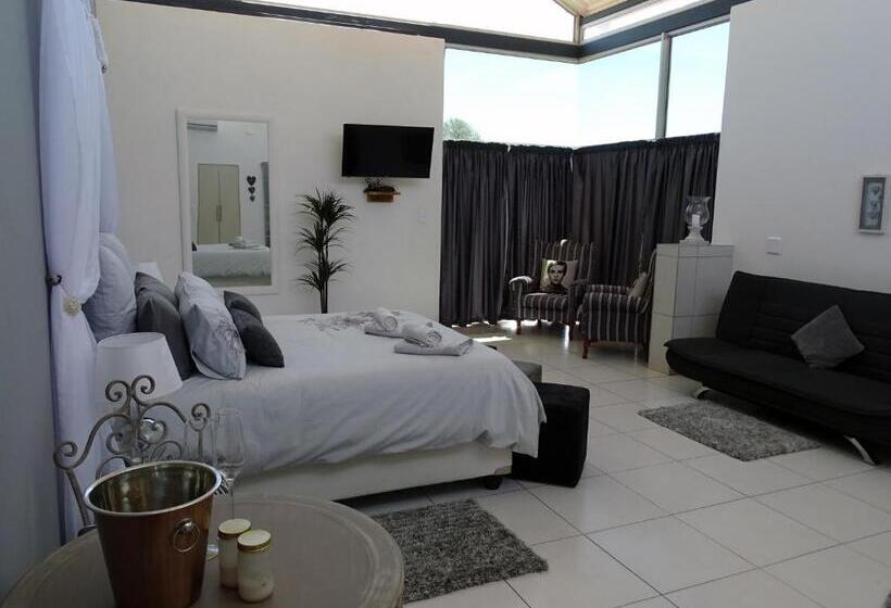 استودیوی لوکس, Eden Self Catering Chalets