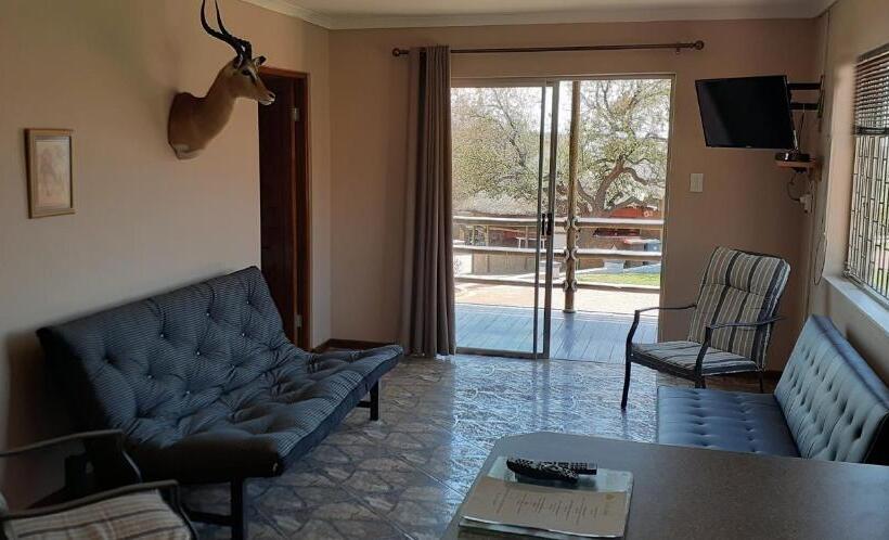کلبه ییلاقی, Eden Self Catering Chalets