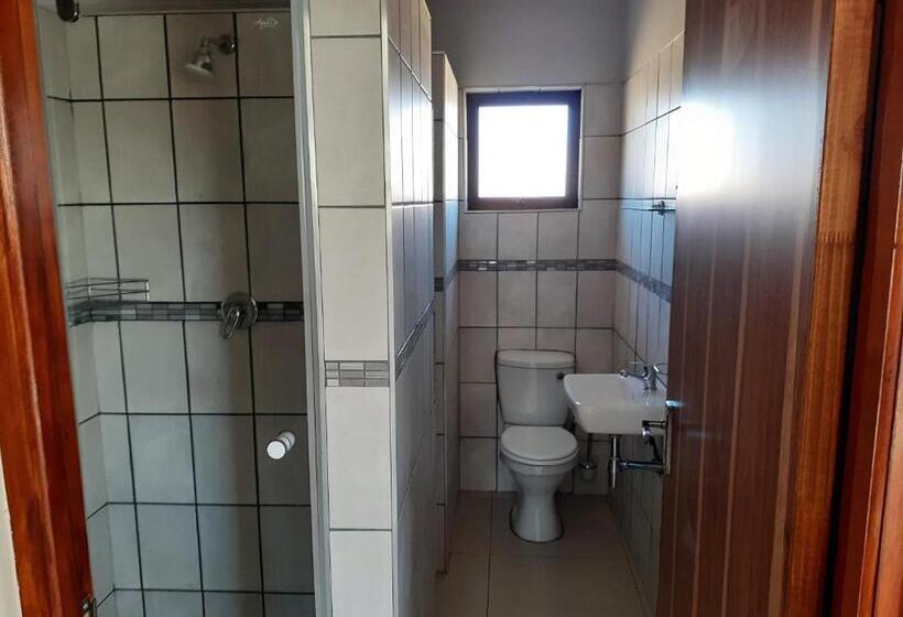 بنگله خانوادگی, Eden Self Catering Chalets
