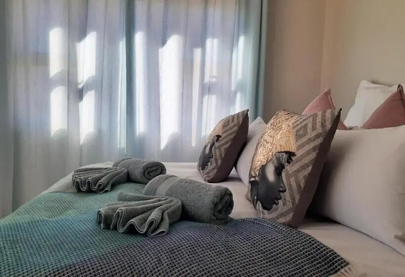 اتاق استاندارد, Eden Self Catering Chalets
