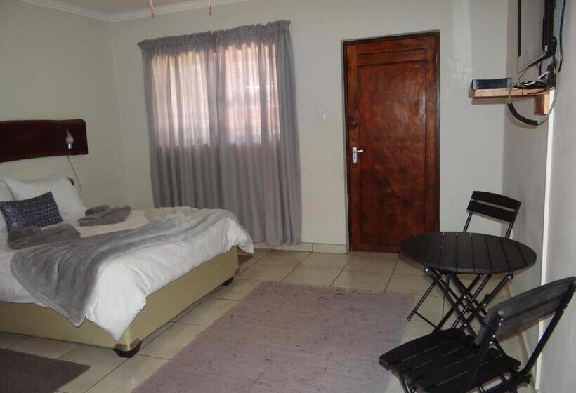 اتاق اکونومی, Eden Self Catering Chalets