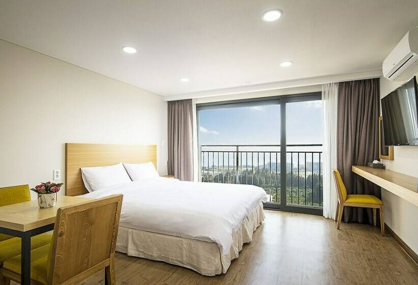 חדר דלוקס נוף לים, W Ocean Pension