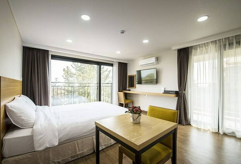 חדר דלוקס נוף לים, W Ocean Pension