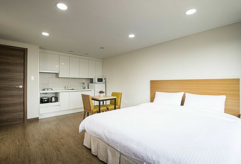 חדר דלוקס נוף לים, W Ocean Pension