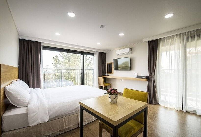 חדר דלוקס נוף לים, W Ocean Pension