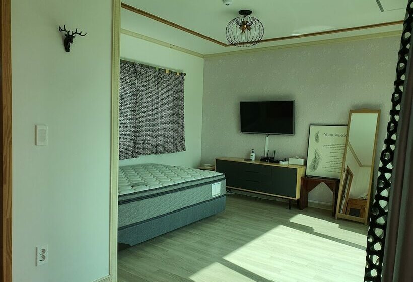 ダブルベッドのスタンダードシングルルーム, Wind Jeju Cafe & Pension