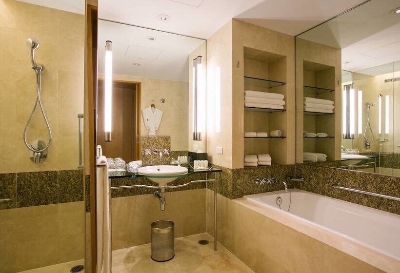 اتاق لوکس, Ambassador Hotel Hsinchu