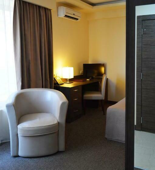 싱글 디럭스 룸, Aviatrans