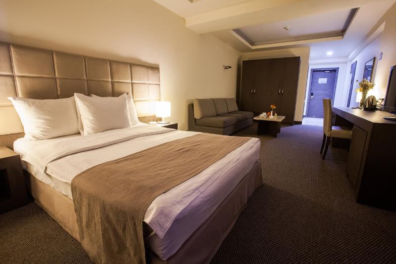 디럭스 룸, Aviatrans