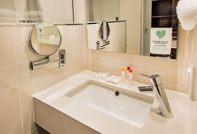 Номер Стандарт, City Lodge Hotel Pinelands