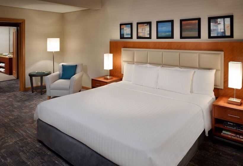 سوئیت کلاب, Courtyard By Marriott Kuwait City