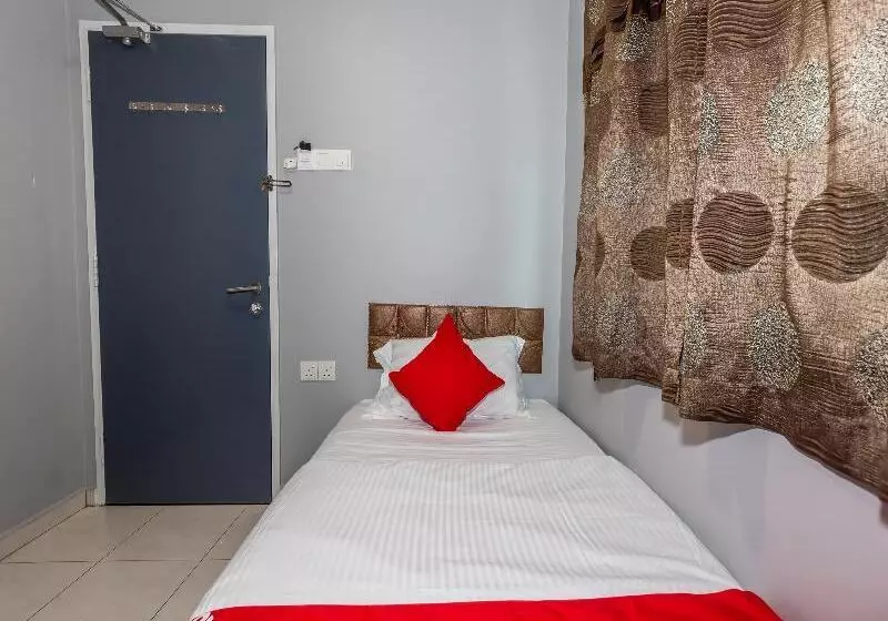 سوئیت کلاب, Courtyard By Marriott Kuwait City