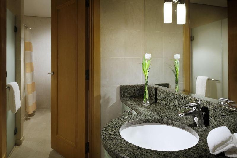 اتاق لوکس, Courtyard By Marriott Kuwait City