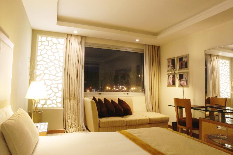 豪华房间, Farah Casablanca