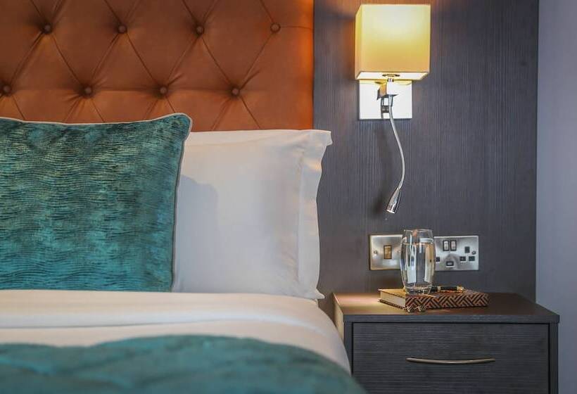 חדר סטנדרט לשלושה, Grand Canal