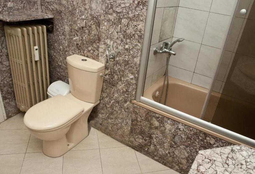 Standard Quadruple Room, Hostel Mostel Sofia