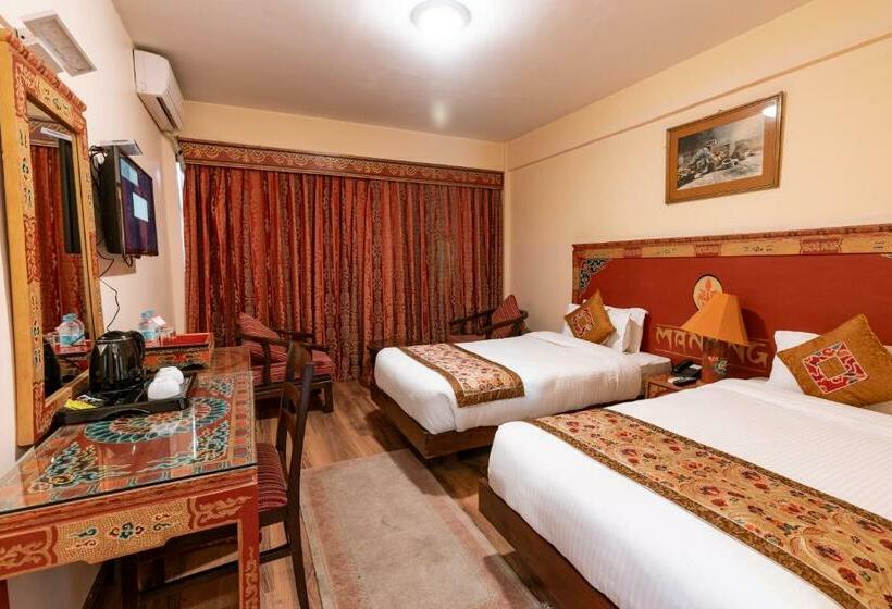 اتاق لوکس, Manang