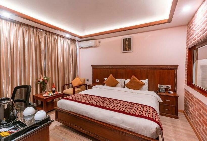 اتاق لوکس, Manang