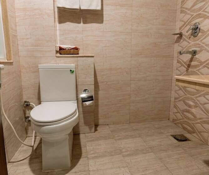 اتاق لوکس, Manang