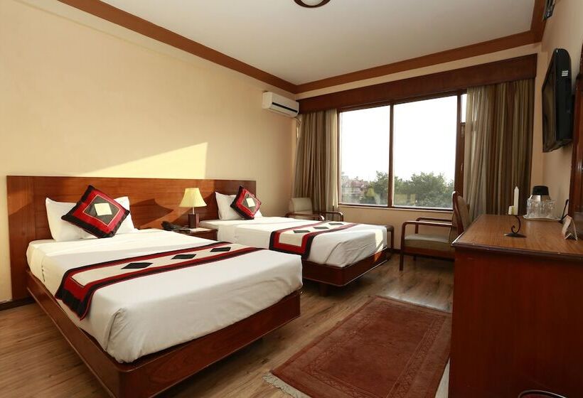 اتاق لوکس, Manang