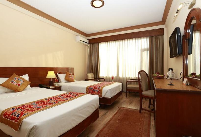 اتاق لوکس, Manang