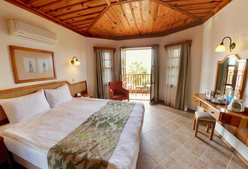 Номер Стандарт, Montana Pine Resort   All Inclusive