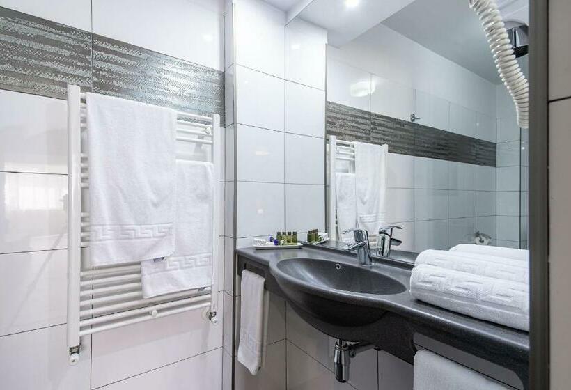 اتاق لوکس, Parliament