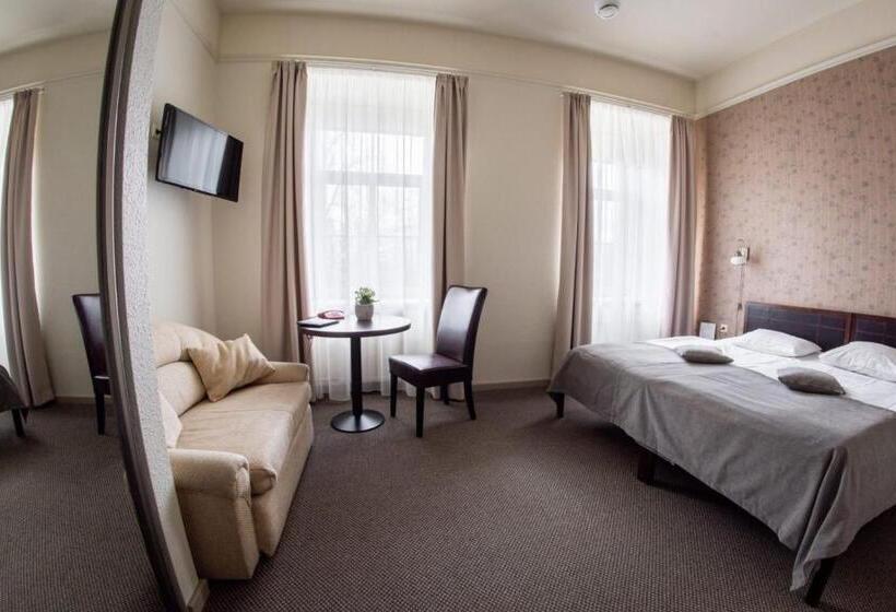 اتاق کلاس بیزنس, Sigulda