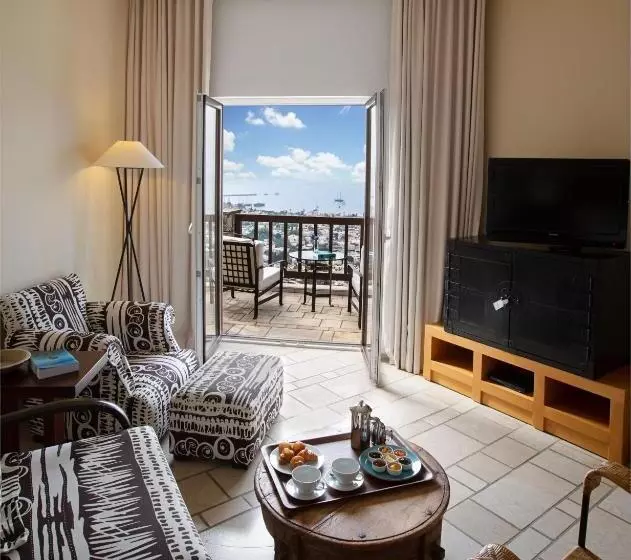 سوییت با چشم‌انداز دریا, The Marmara Bodrum  Adult Only