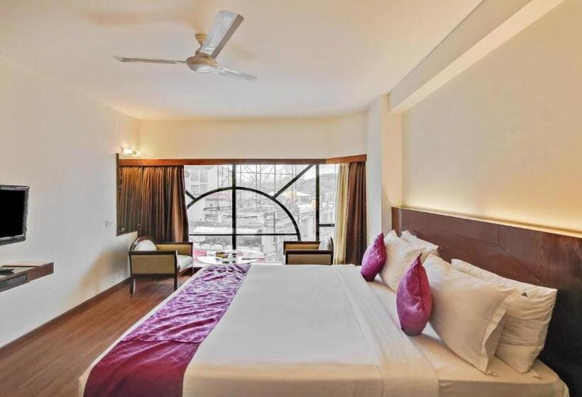 Номер Стандарт, Monarch Brigade Road