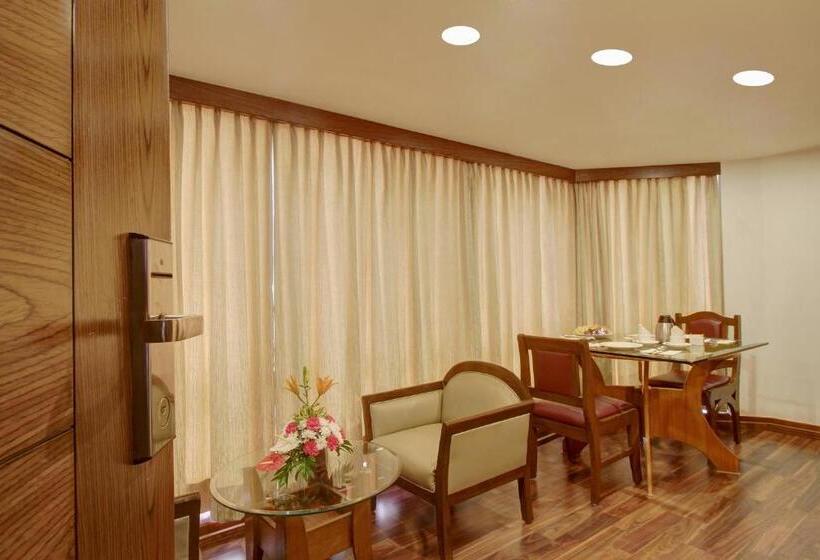 Номер Стандарт, Monarch Brigade Road