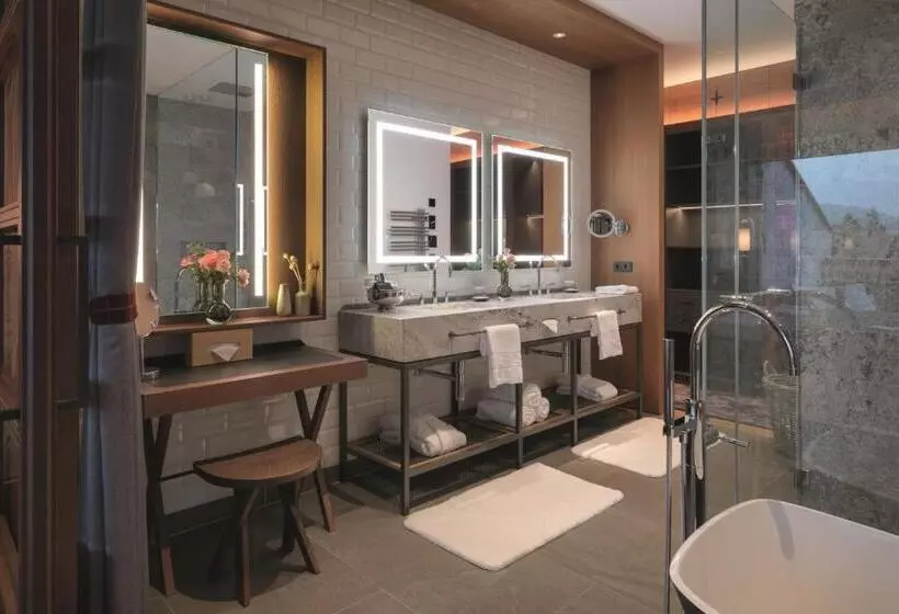 スイート, Interalpen Hotel Tyrol